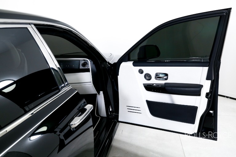 Used-2018-Rolls-Royce-Phantom