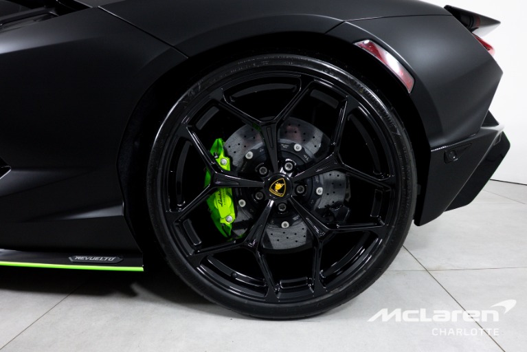 Used-2024-Lamborghini-Revuelto