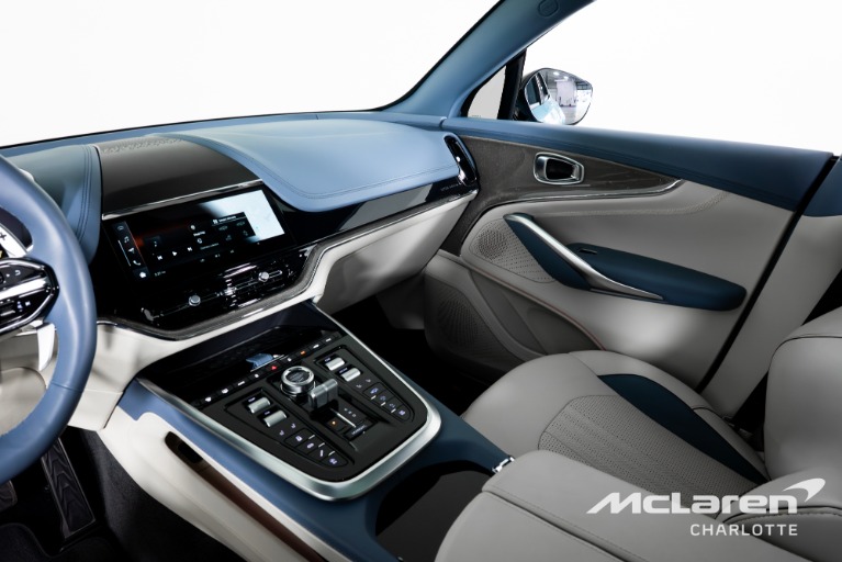 Used-2025-Aston-Martin-DBX-707