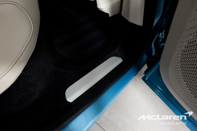 Used-2025-Aston-Martin-DBX-707