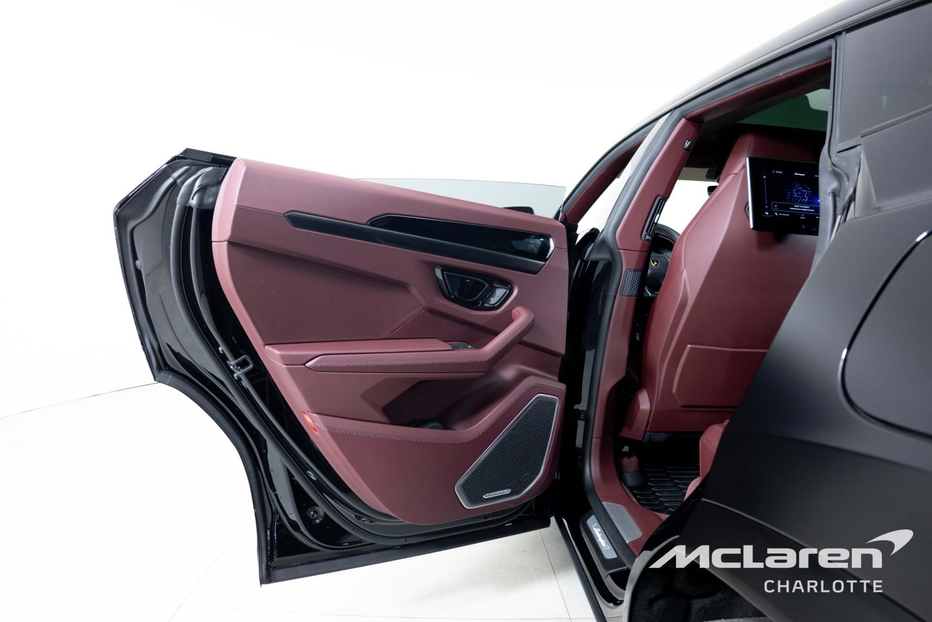 Used 2025 Lamborghini Urus SE | Charlotte, NC