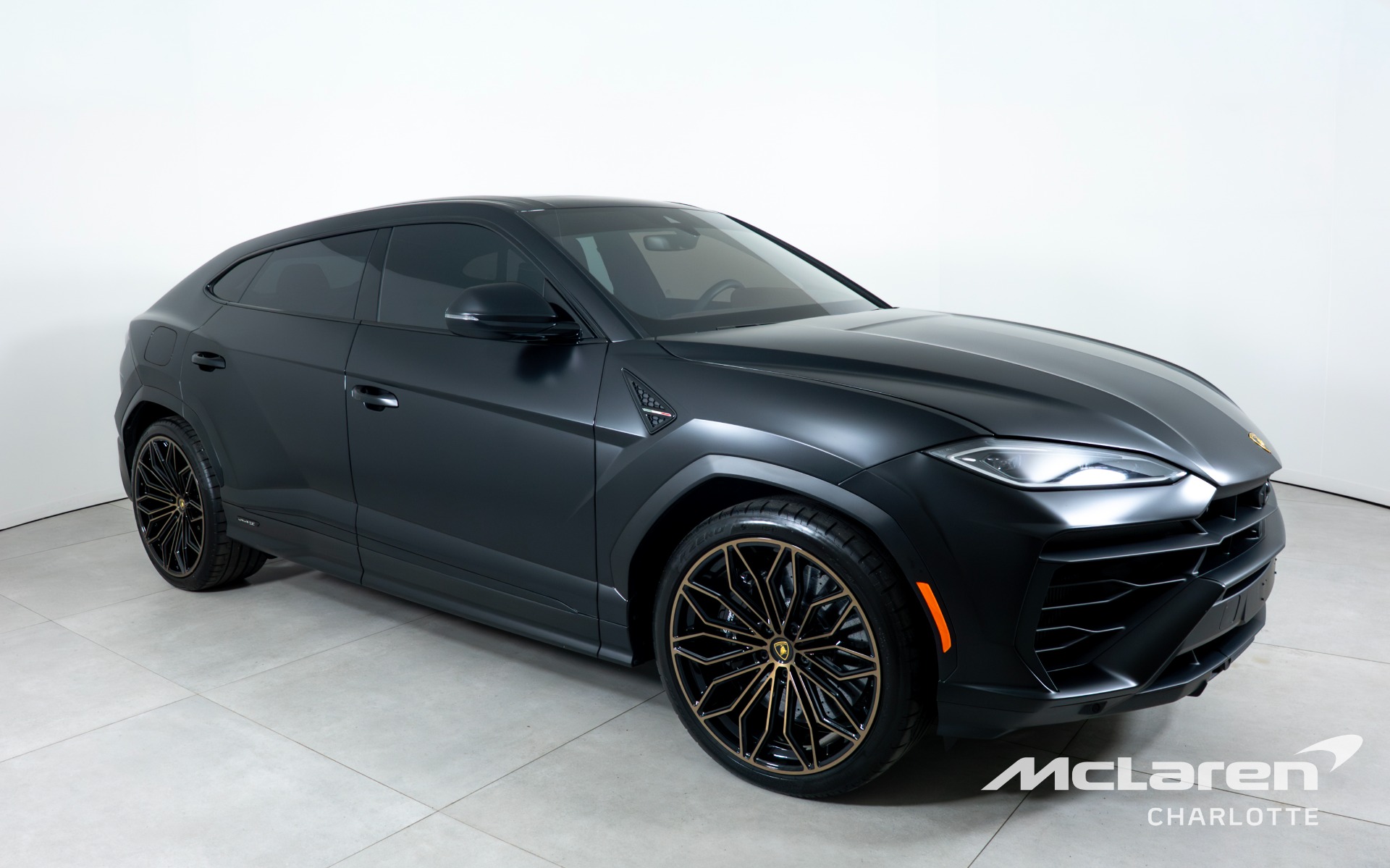 Used 2025 Lamborghini Urus SE | Charlotte, NC