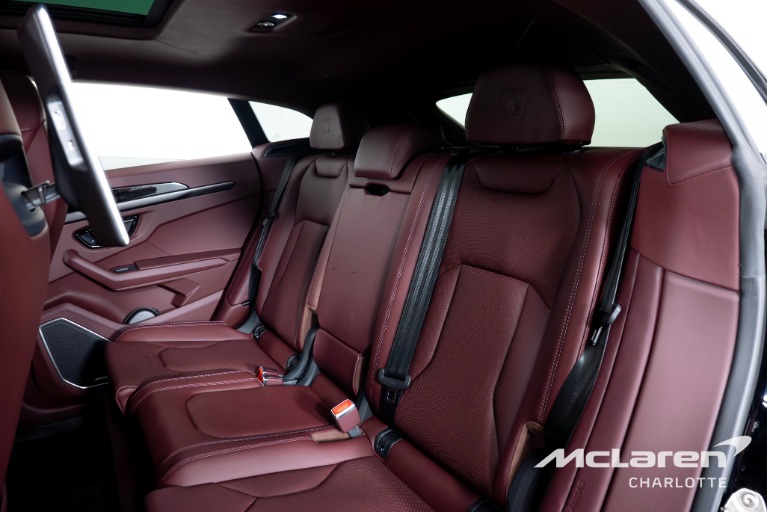 Used-2025-Lamborghini-Urus-SE