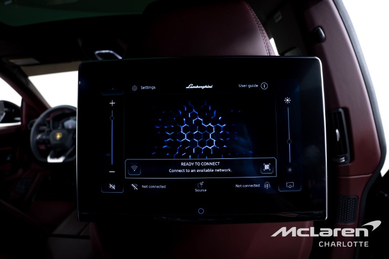 Used-2025-Lamborghini-Urus-SE