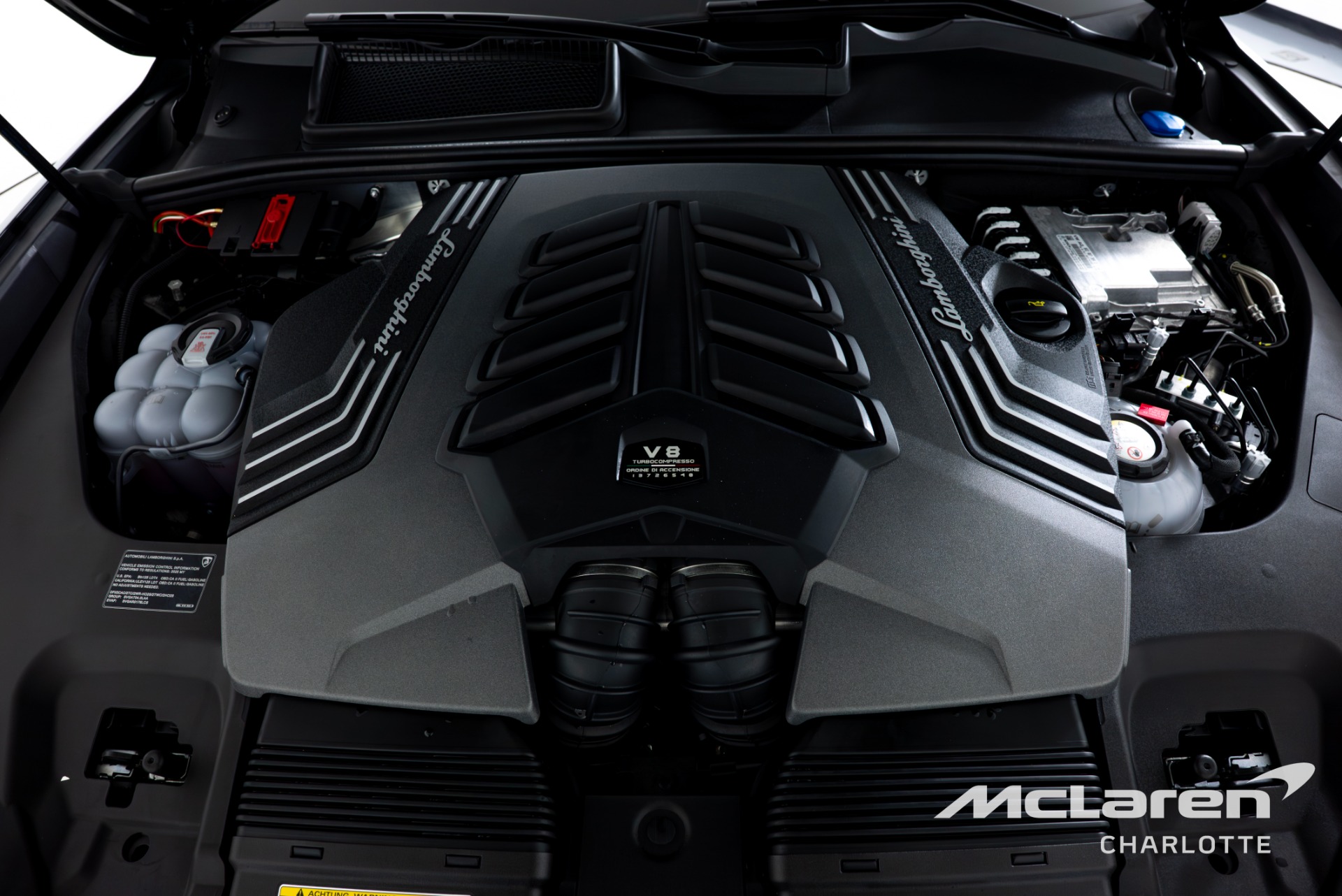 Used 2025 Lamborghini Urus SE | Charlotte, NC