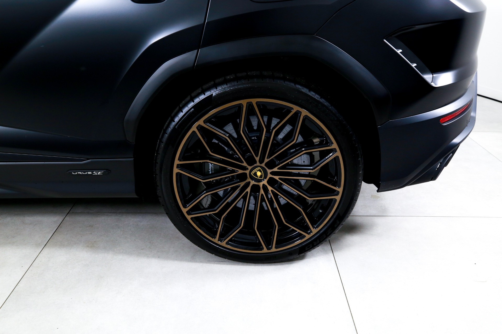 Used 2025 Lamborghini Urus SE | Charlotte, NC