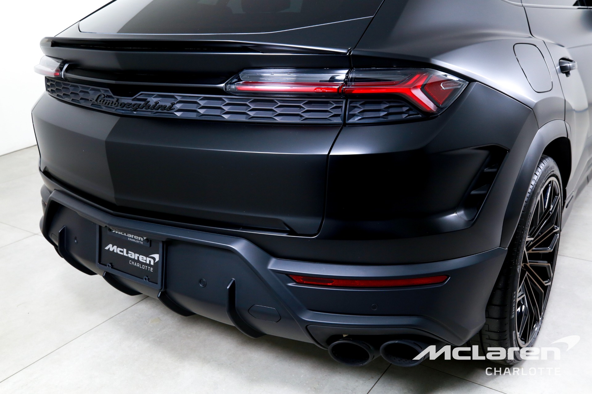 Used 2025 Lamborghini Urus SE | Charlotte, NC