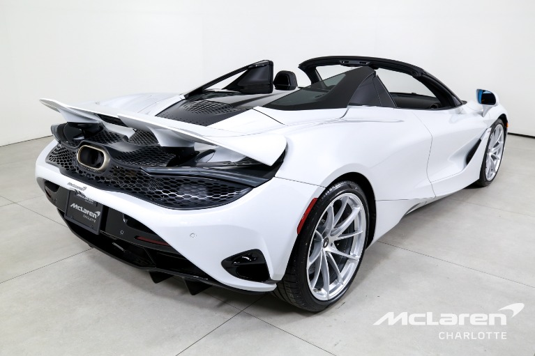New-2027-McLaren-750S-Spider