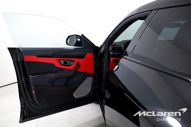 Used-2023-Lamborghini-Urus-S