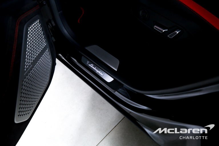 Used-2023-Lamborghini-Urus-S