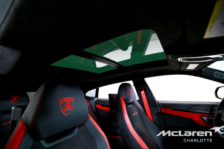 Used-2023-Lamborghini-Urus-S