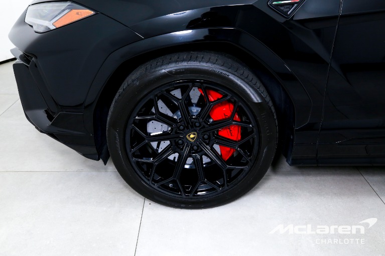 Used-2023-Lamborghini-Urus-S