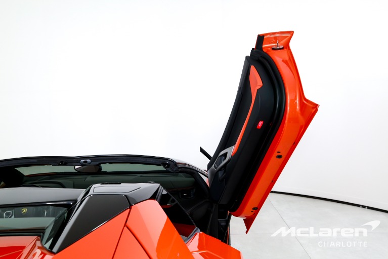 Used-2014-Lamborghini-Aventador-LP-700-4