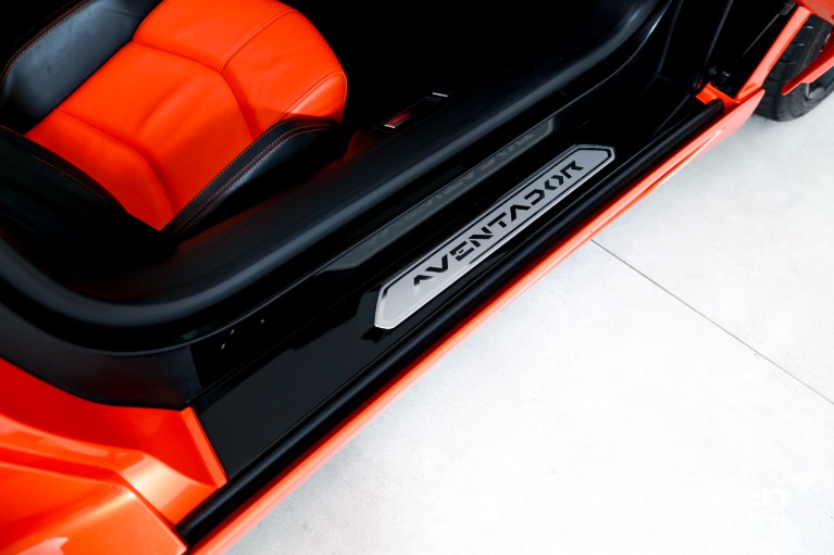 Used-2014-Lamborghini-Aventador-LP-700-4