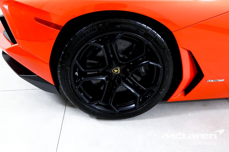 Used-2014-Lamborghini-Aventador-LP-700-4