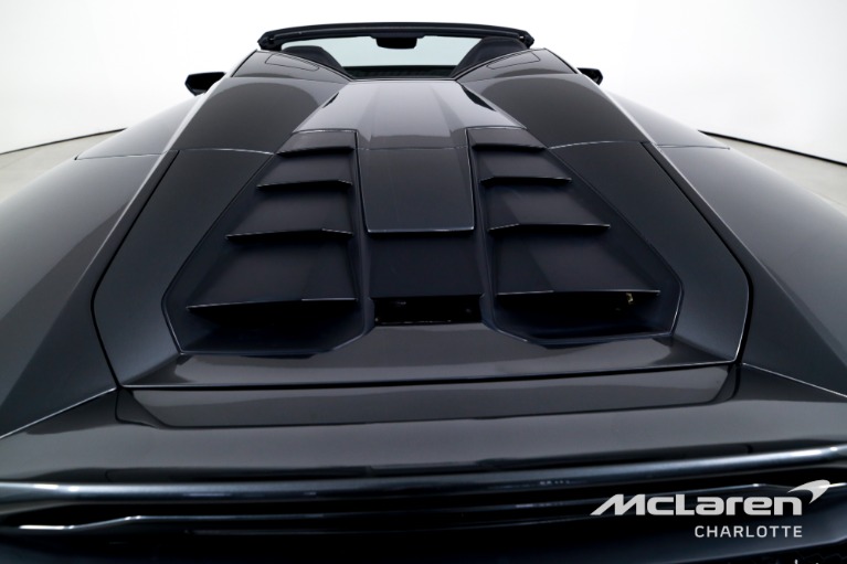 Used-2022-Lamborghini-Huracan-EVO-Spyder