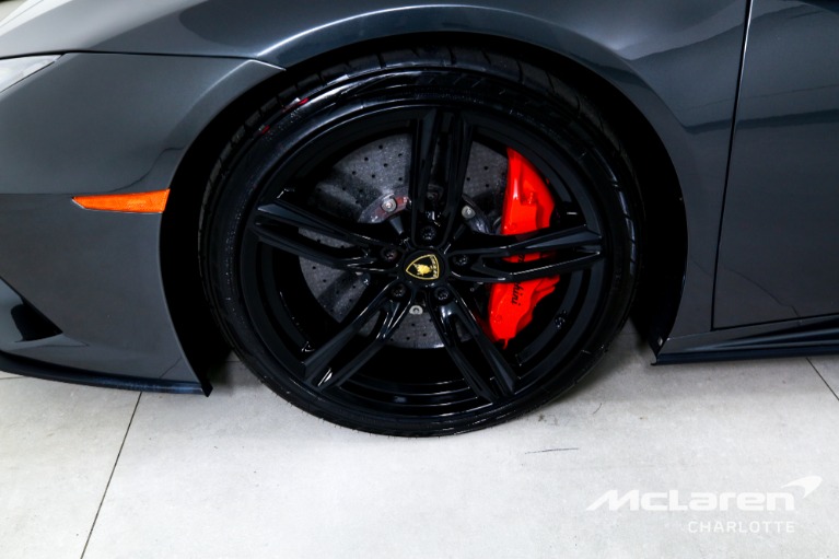 Used-2022-Lamborghini-Huracan-EVO-Spyder