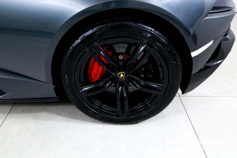 Used-2022-Lamborghini-Huracan-EVO-Spyder