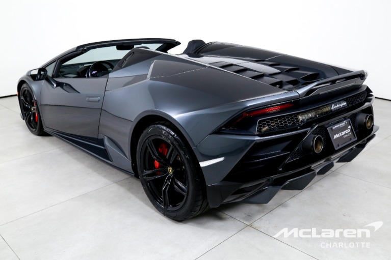 Used-2022-Lamborghini-Huracan-EVO-Spyder
