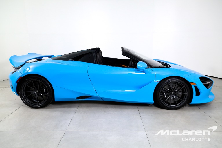 Used-2027-McLaren-750S-Spider