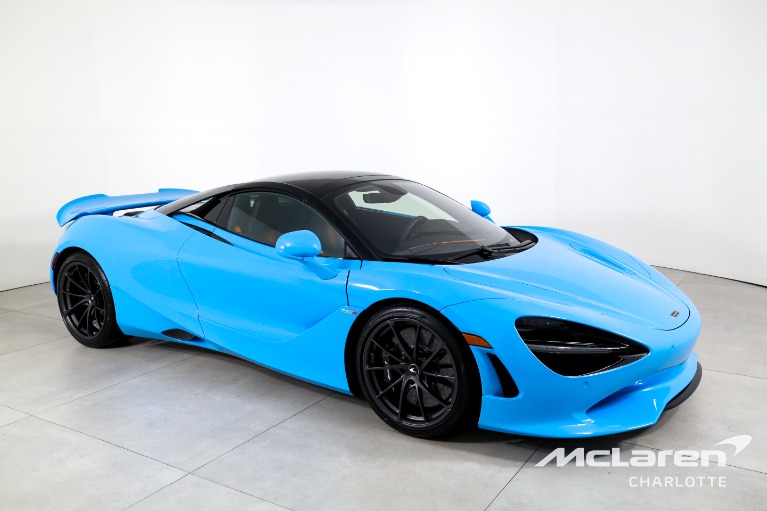 Used-2027-McLaren-750S-Spider