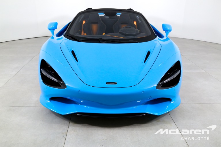 Used-2027-McLaren-750S-Spider