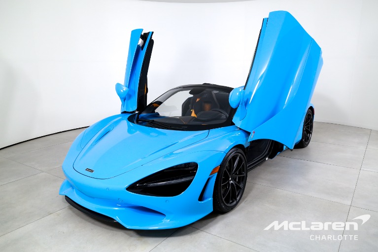 Used-2027-McLaren-750S-Spider
