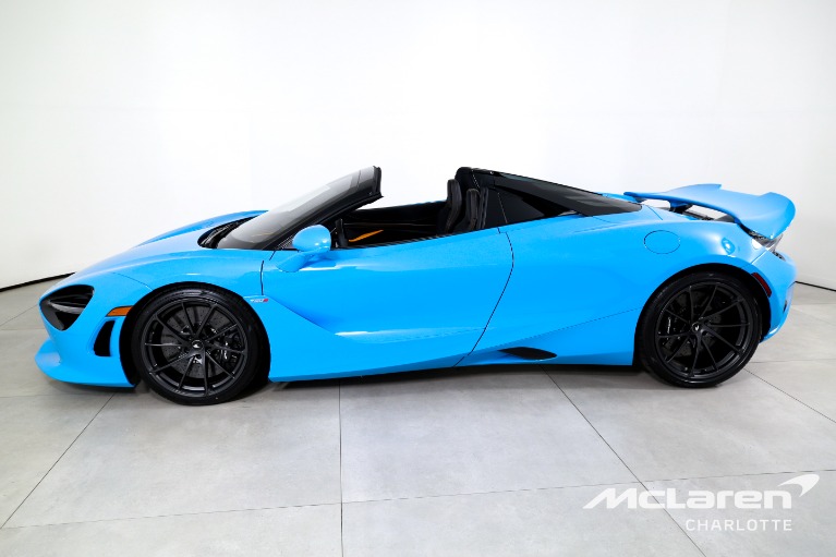 Used-2027-McLaren-750S-Spider