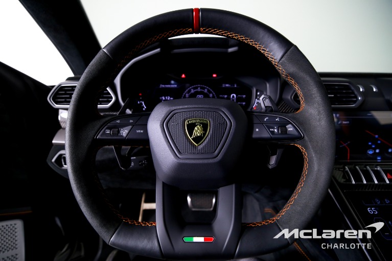 Used-2023-Lamborghini-Urus-Performante