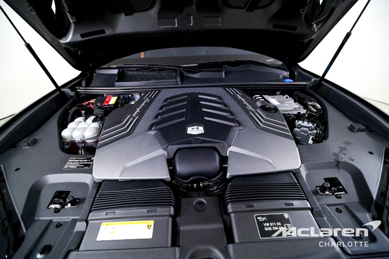 Used-2023-Lamborghini-Urus-Performante