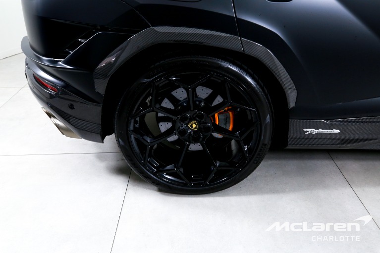 Used-2023-Lamborghini-Urus-Performante