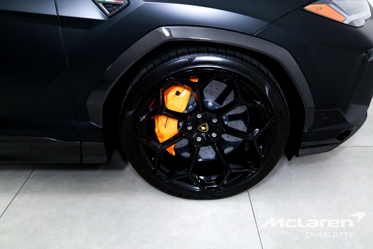 Used-2023-Lamborghini-Urus-Performante