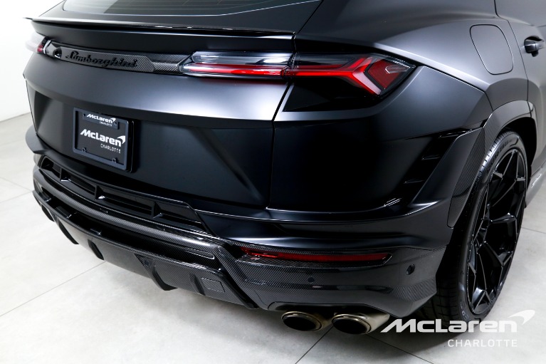 Used-2023-Lamborghini-Urus-Performante