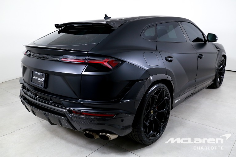 Used-2023-Lamborghini-Urus-Performante