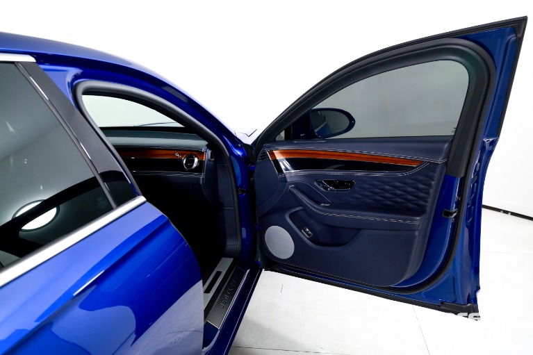 Used-2020-Bentley-Flying-Spur-W12