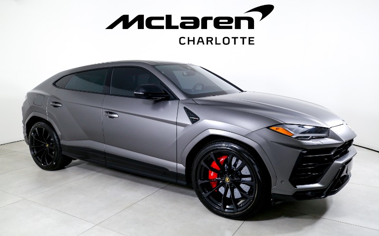 Used-2022-Lamborghini-Urus