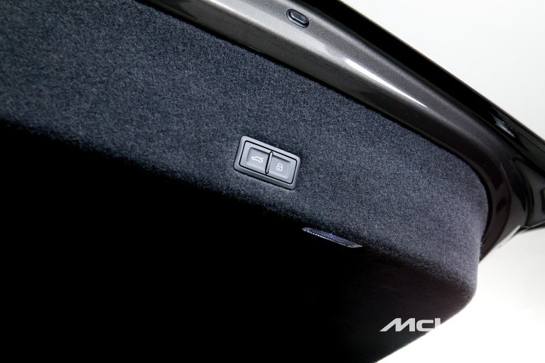 Used-2022-Lamborghini-Urus
