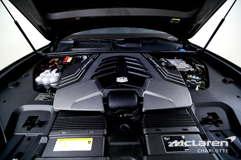 Used-2022-Lamborghini-Urus