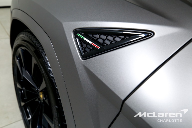 Used-2022-Lamborghini-Urus