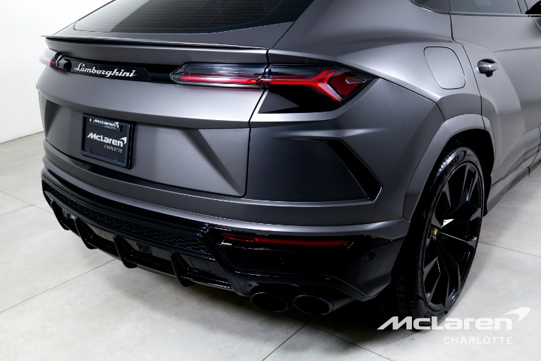 Used-2022-Lamborghini-Urus