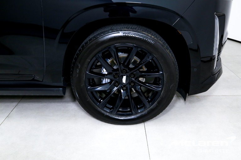 Used-2022-Cadillac-Escalade-Sport
