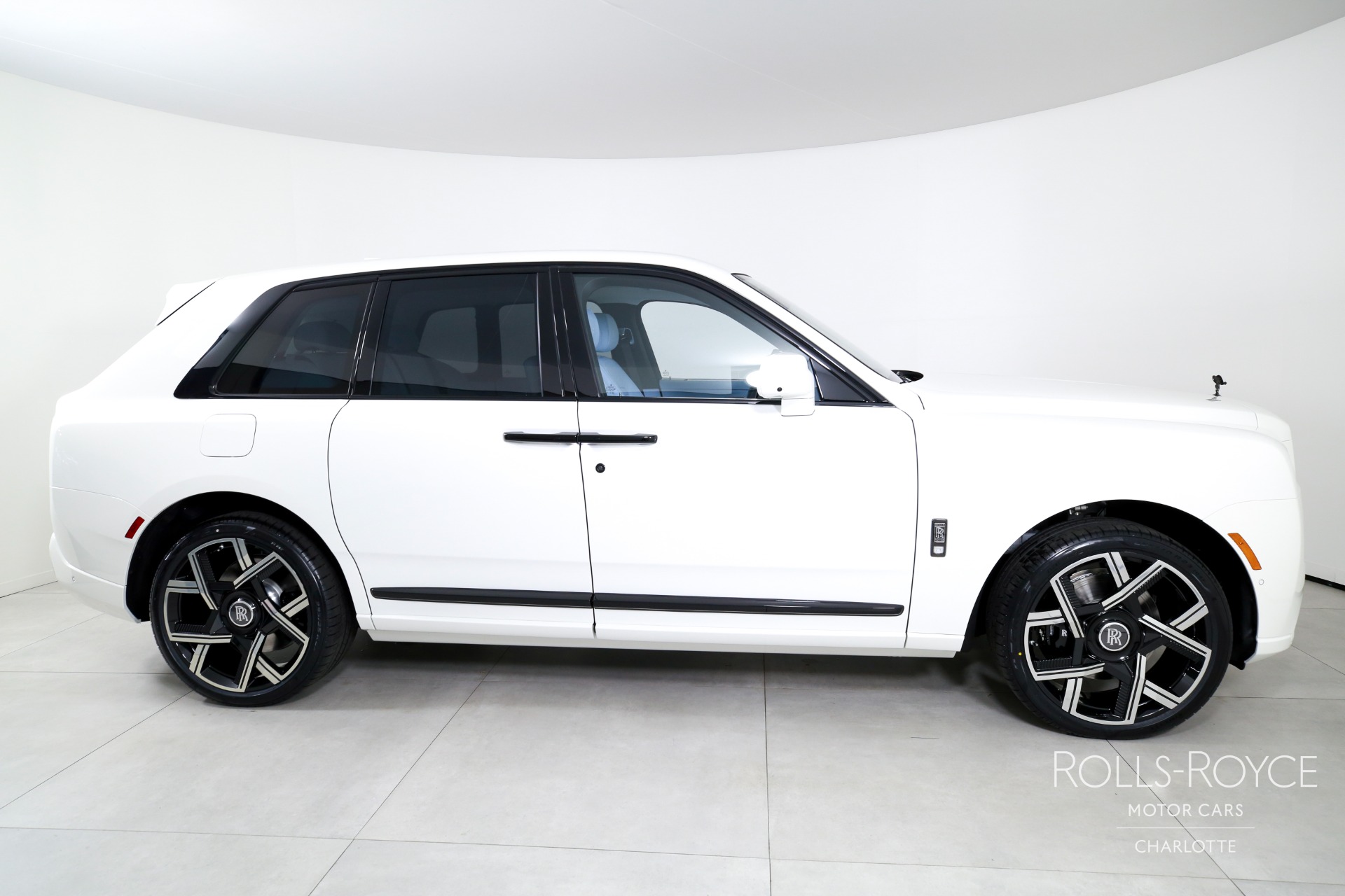 New 2027 Rolls-Royce Black Badge Cullinan  | Charlotte, NC