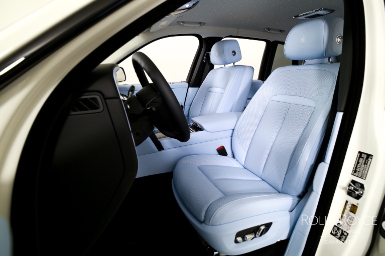 New-2027-Rolls-Royce-Black-Badge-Cullinan