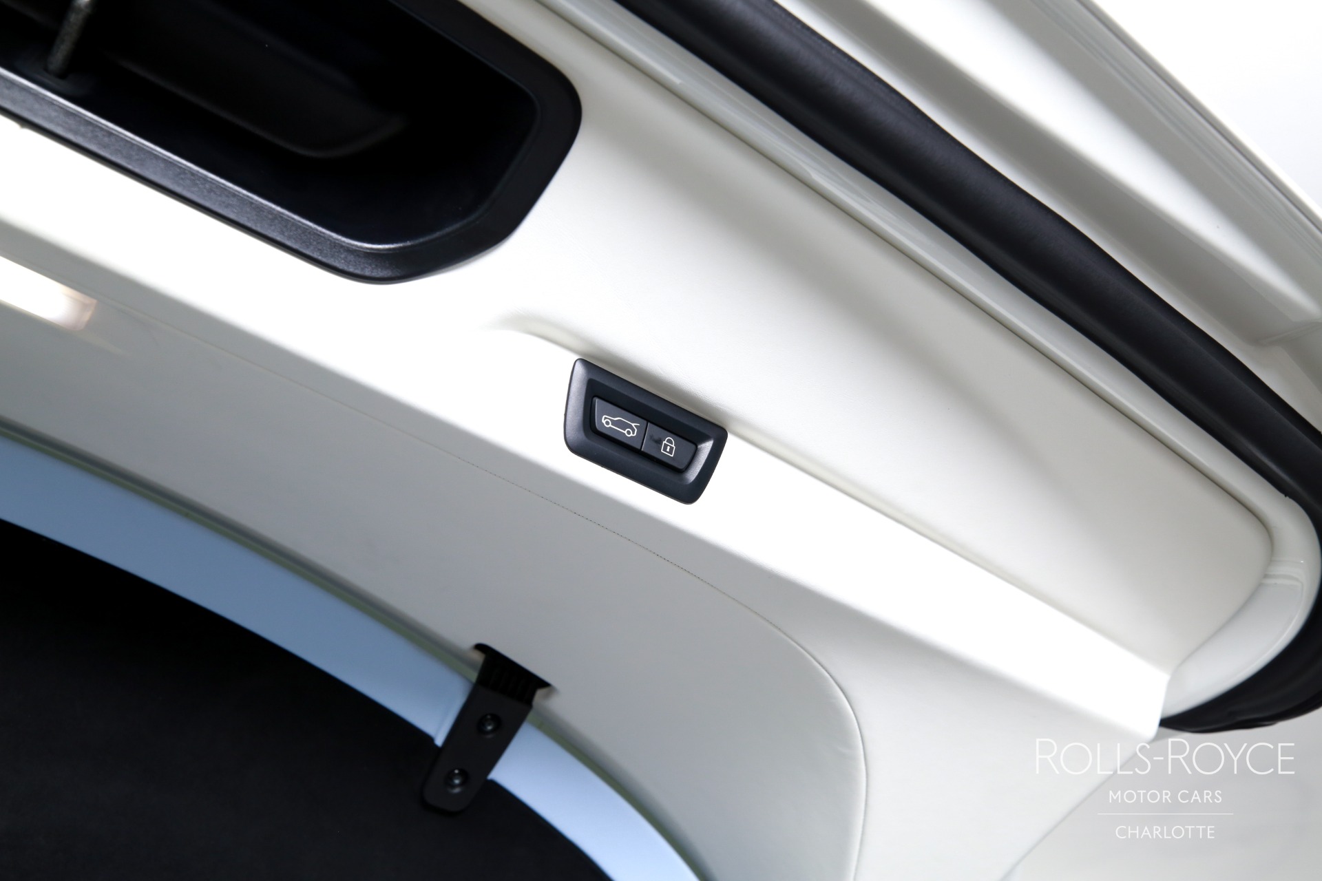 New 2027 Rolls-Royce Black Badge Cullinan  | Charlotte, NC