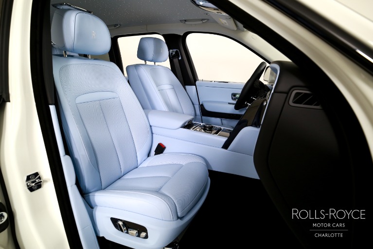 New-2027-Rolls-Royce-Black-Badge-Cullinan