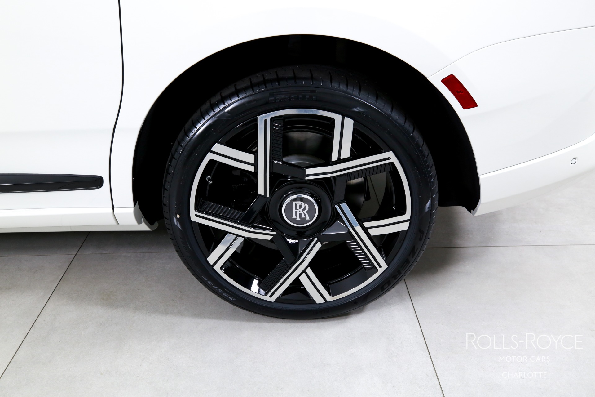 New 2027 Rolls-Royce Black Badge Cullinan  | Charlotte, NC