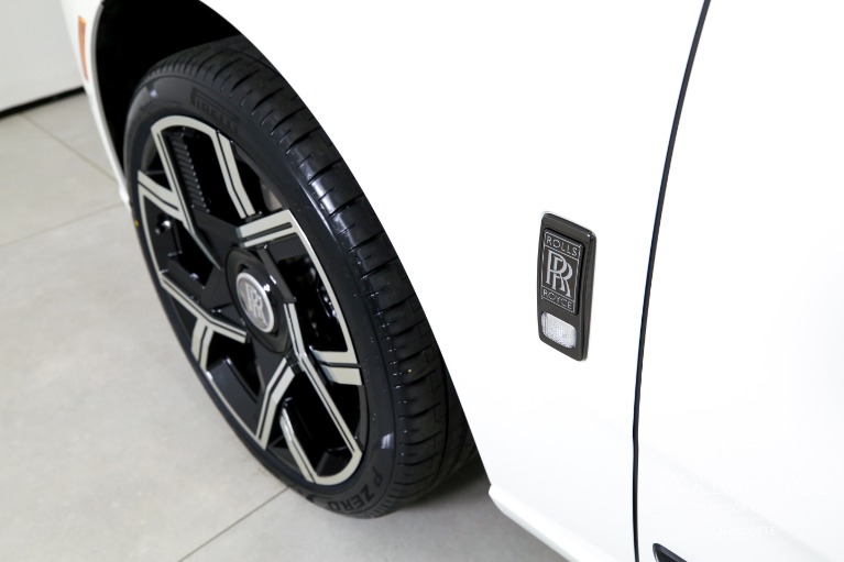 New-2027-Rolls-Royce-Black-Badge-Cullinan