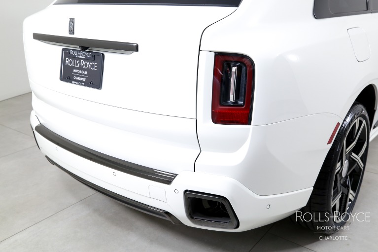 New-2027-Rolls-Royce-Black-Badge-Cullinan