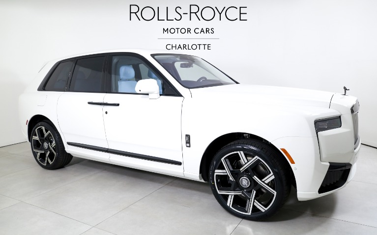 New-2027-Rolls-Royce-Black-Badge-Cullinan