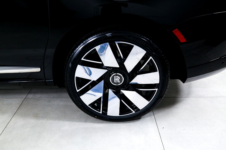 New-2027-Rolls-Royce-Cullinan